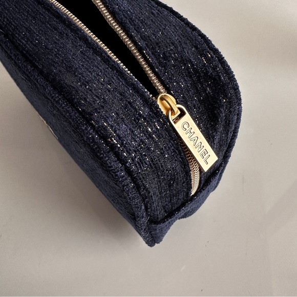 Chanel Limited Edition Cosmetics Bag - Picture 4 of 6